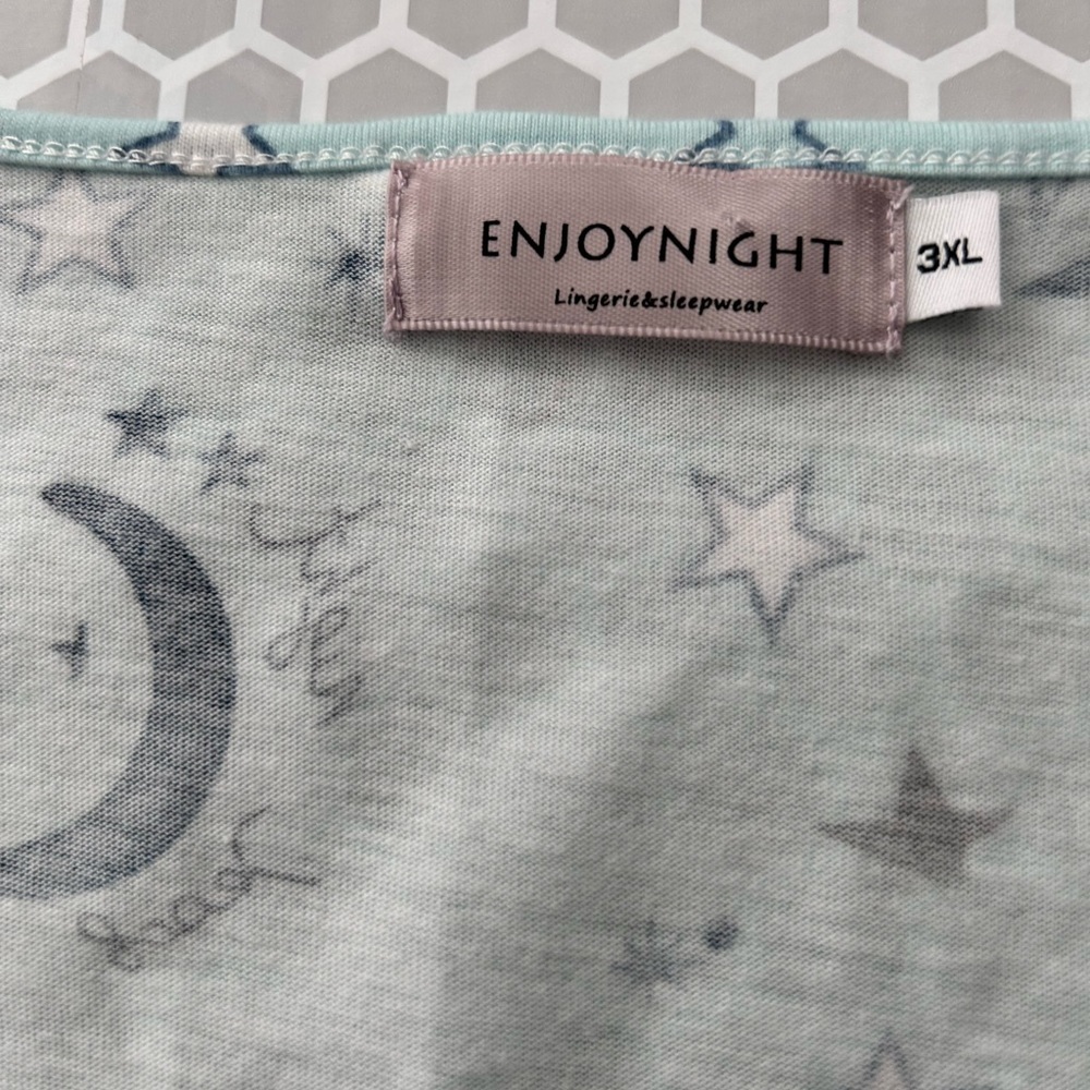 Enjoynight Star and Moon Pajama Set Size 3XL - Picture 3 of 7